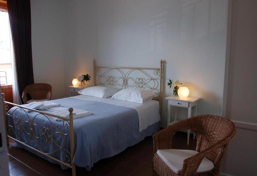 Номер Стандарт Вид на Озеро, B&b Cherry En Rose