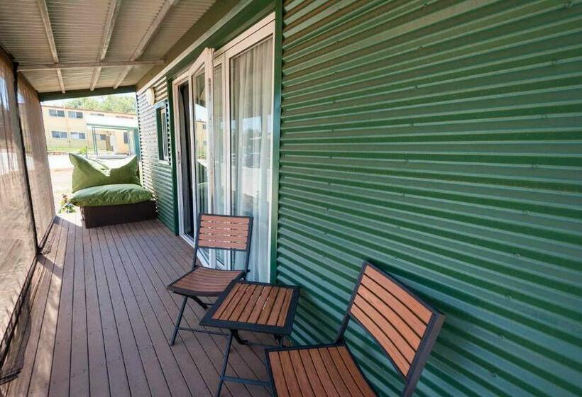 استودیوی استاندارد, Darwin Resort