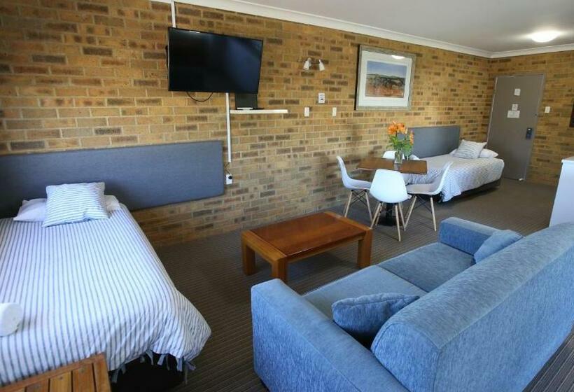 Family Suite, Hawks Nest Motel
