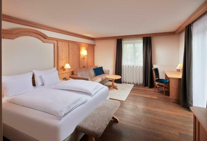 סוויטת ג'וניור, Engels Park