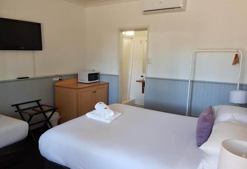 Номер Стандарт Двуспальная Кровать, Squid S Ink Motel
