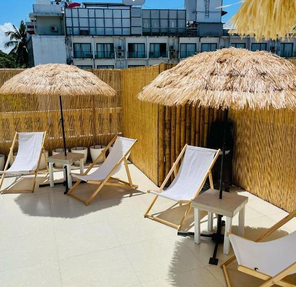 سوییت لوکس, Caleo Boracay Island Station 3