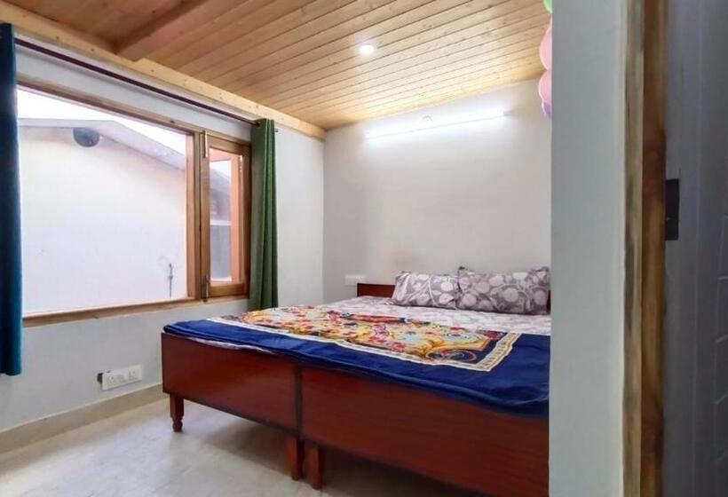 标准间, Shiv Shakti Homestay   Near Isbt, Bypass Mc Parking, Hpu, And Advance Study