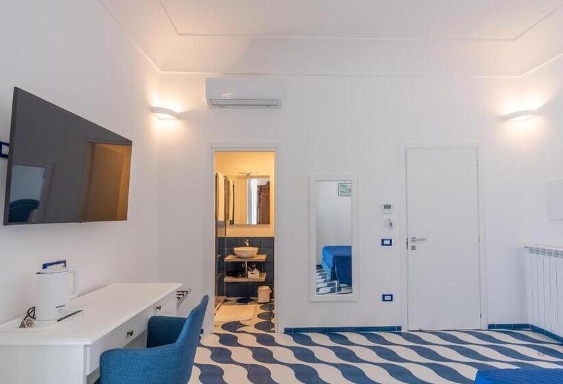 带海景的标准房, Elite Luxury Suites