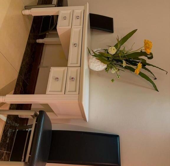 سوییت سوپریور با چشم‌انداز دریا, Burnas Beachside Residences   Apparts Hôtels