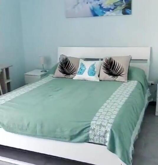 اتاق استاندارد با بالکن, Sicily O Clock Room