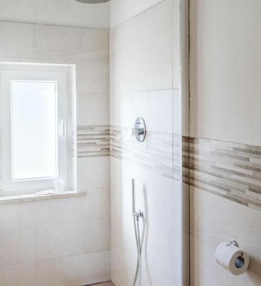 اتاق استاندارد سه نفره, Agriturismo Il Canto Delle Rane