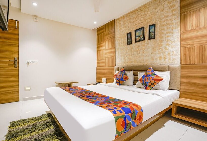 Номер Deluxe, Fabhotel Kingsway