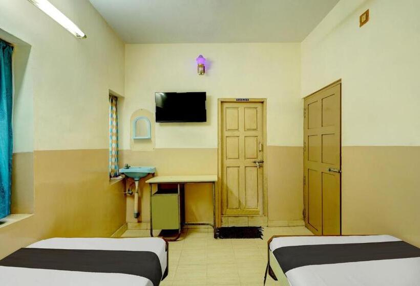 Трехместный Номер Классика, Spot On Ss Residency