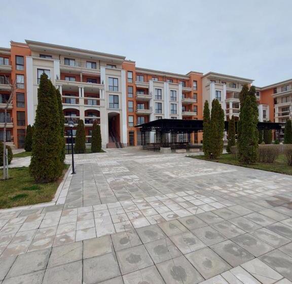 Апартаменты 1 Спальня с Террасой, Fort Noks Prestige Beach Aparthotel, Sveti Vlas
