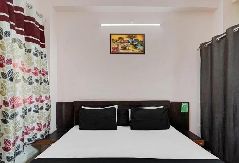 Трехместный Номер Классика, Oyo Hotel B Shiv Ji