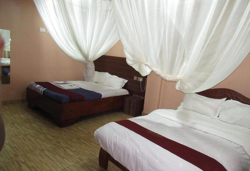 اتاق لوکس با چشم‌انداز شهر, Amazon Airbreeze Hotel Bungoma Town