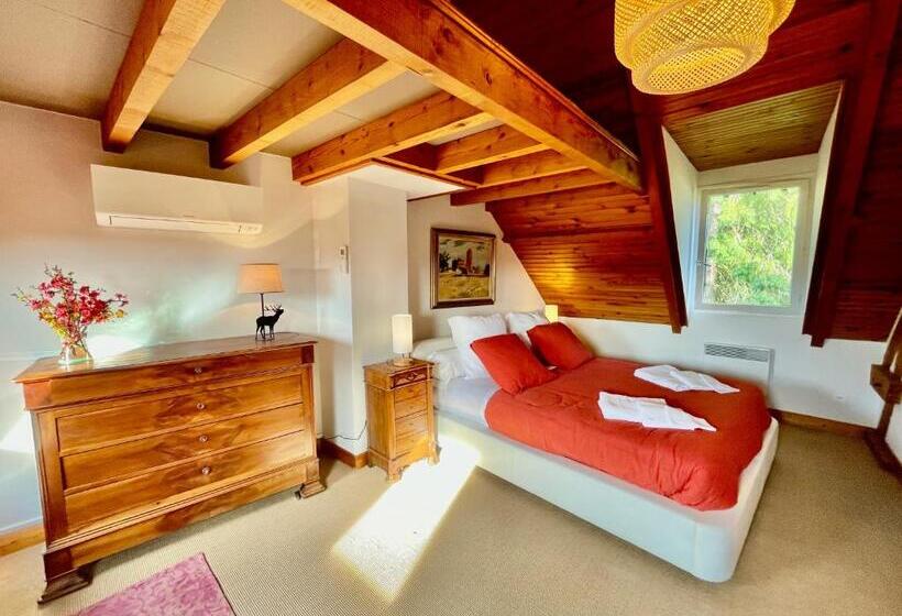 Люкс Вид на Сад, Chambre D Hôtes De Charme Jolie Futaie En Forêt De Tronçais