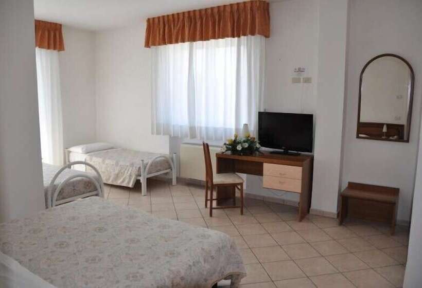スタンダード４人部屋, Caraibi