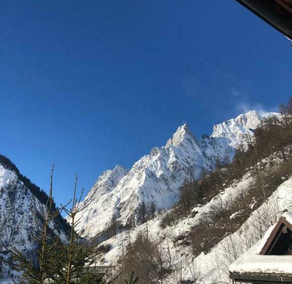 Номер Стандарт Трехместный, Chalet Joli