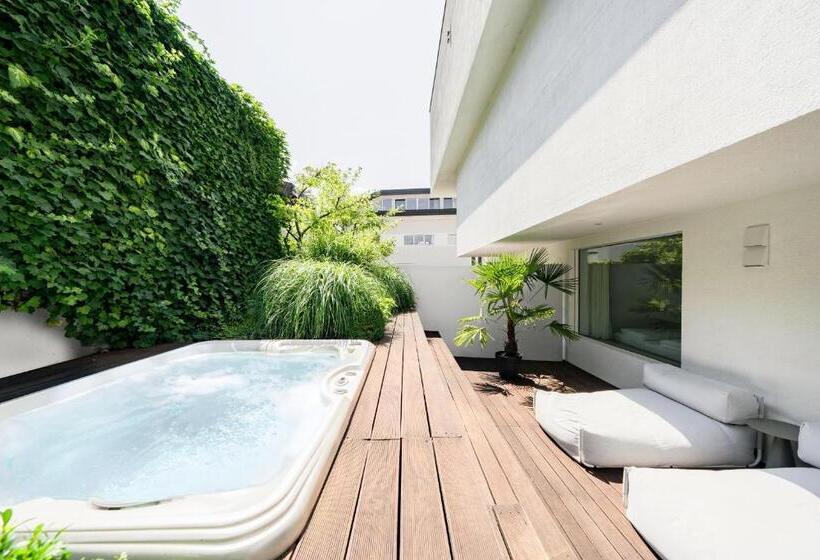 סוויטת ג'וניור עם בריכה, Soley Suites   Adults Only