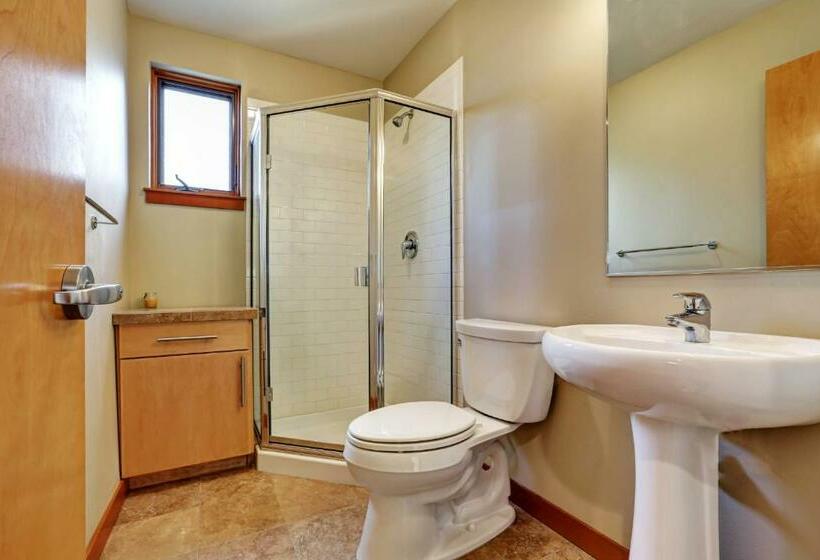 Номер Стандарт с Балконом, Zur Brücke   Your Home In Heart Of South Tyrol, With Brixencard And Free Parking