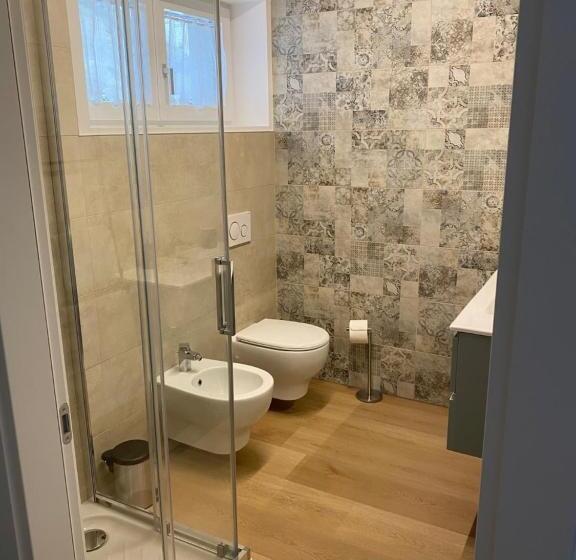 Standard Room with Balcony, Lotus Garda