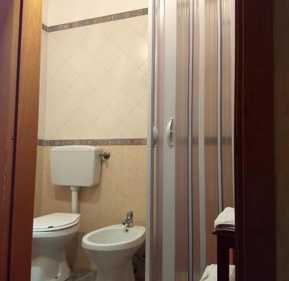 Üç Kişilik Standart Oda, Palazzo Aprile