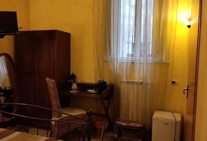 标准单人间, Palazzo Aprile
