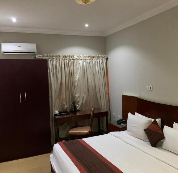 سوییت لوکس, Conference Hotel & Suites Ijebu