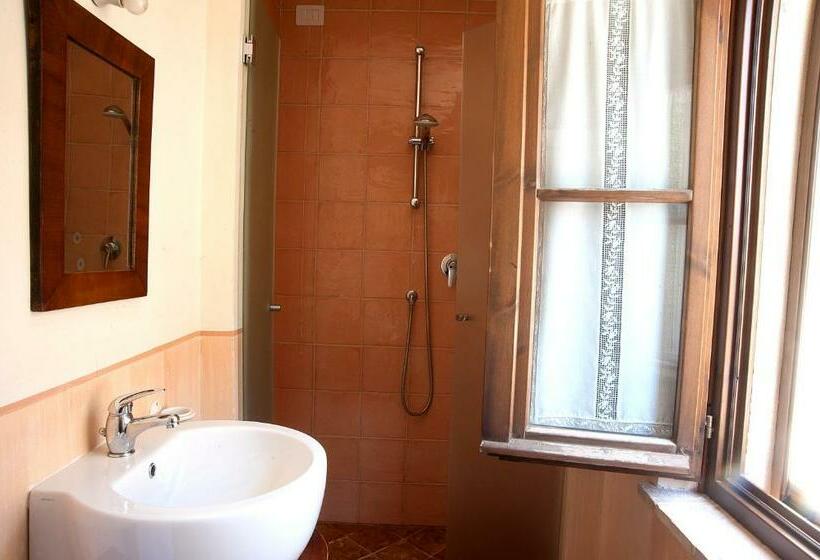 スーペリアールーム, La Tavola Dei Cavalieri