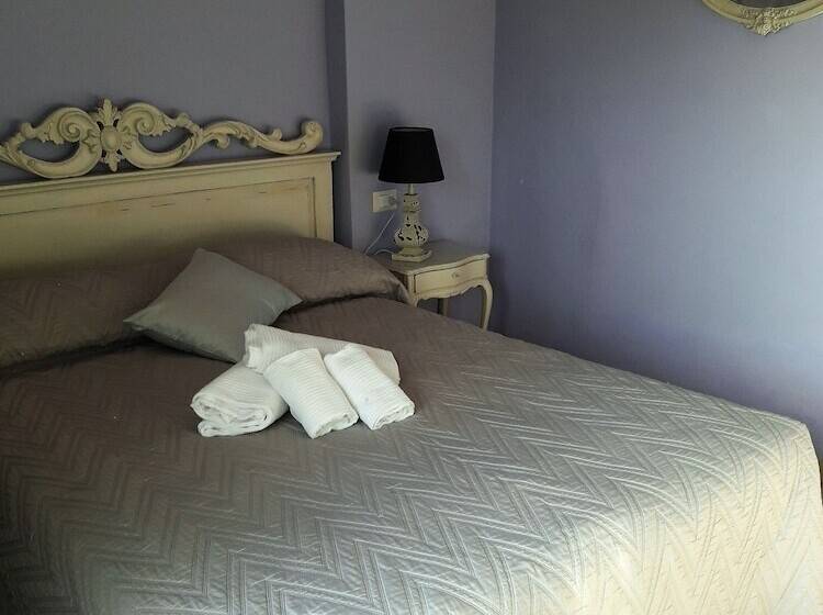 Номер Стандарт с Балконом, Le Rêve   Lake View Rooms