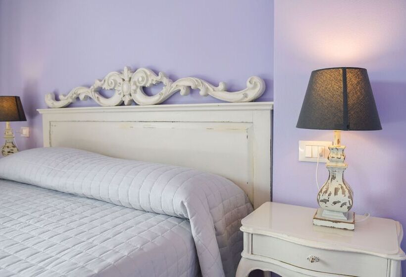 Номер Стандарт с Балконом, Le Rêve   Lake View Rooms