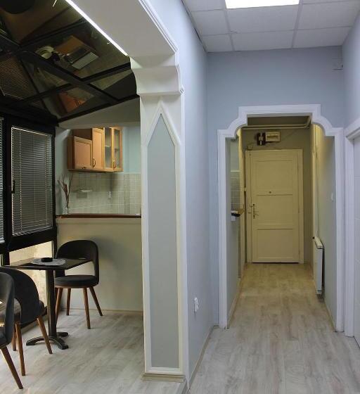اتاق استاندارد با بالکن, Hostel 42