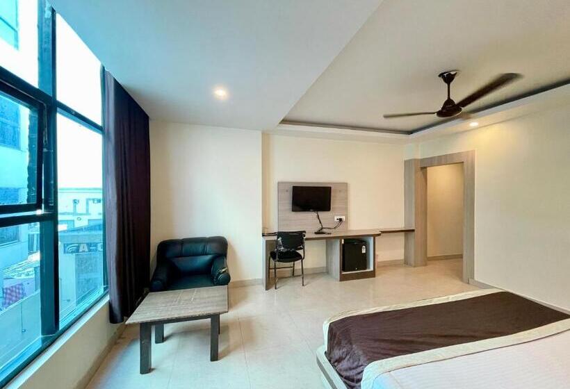 غرفة ديلوكس, A One Palace ! Puri   ᴺᵒ ᵉᵈⁱᵗᵉᵈ ᵖʰᵒᵗᵒ ʷᵉ ᵃʳᵉ ᵍᵉⁿᵘⁱⁿᵉ ʷᵉ ˢʰᵃʳᵉ ʳᵒᵒᵐ ᵛⁱᵈᵉᵒ