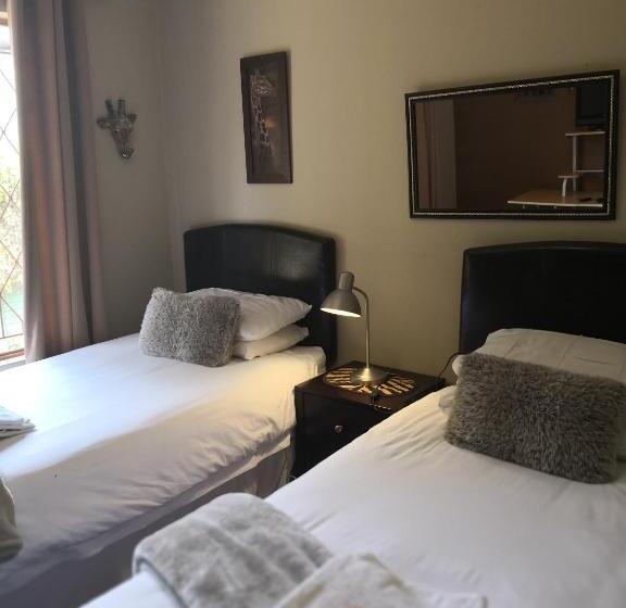 패밀리 룸, 3 Brothers B&b