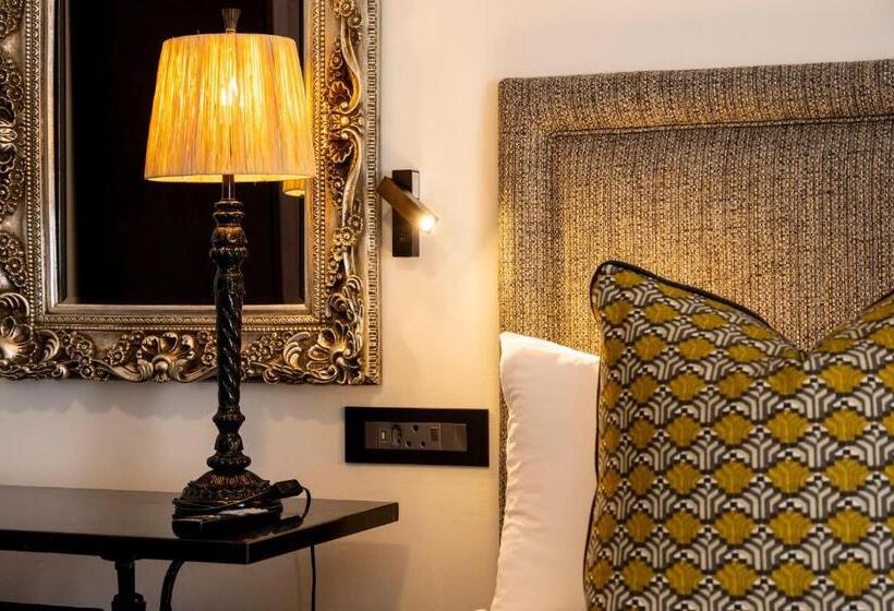 جناح سرير كينج, Anew Hotel Hilton Pietermaritzburg