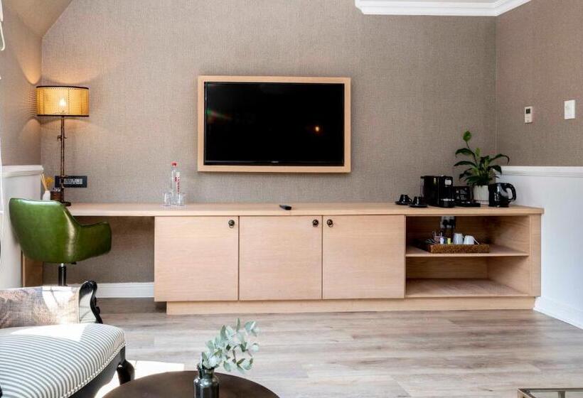 Президентский Люкс, Anew Hotel Hilton Pietermaritzburg