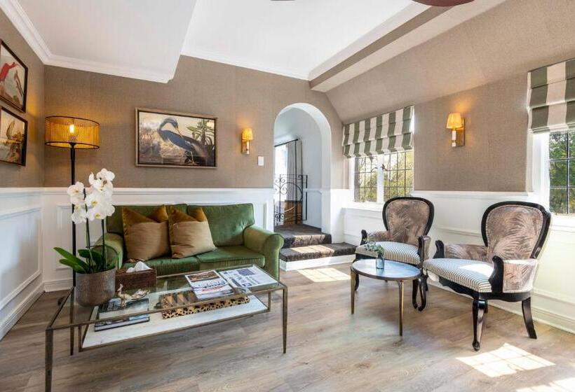 Президентский Люкс, Anew Hotel Hilton Pietermaritzburg
