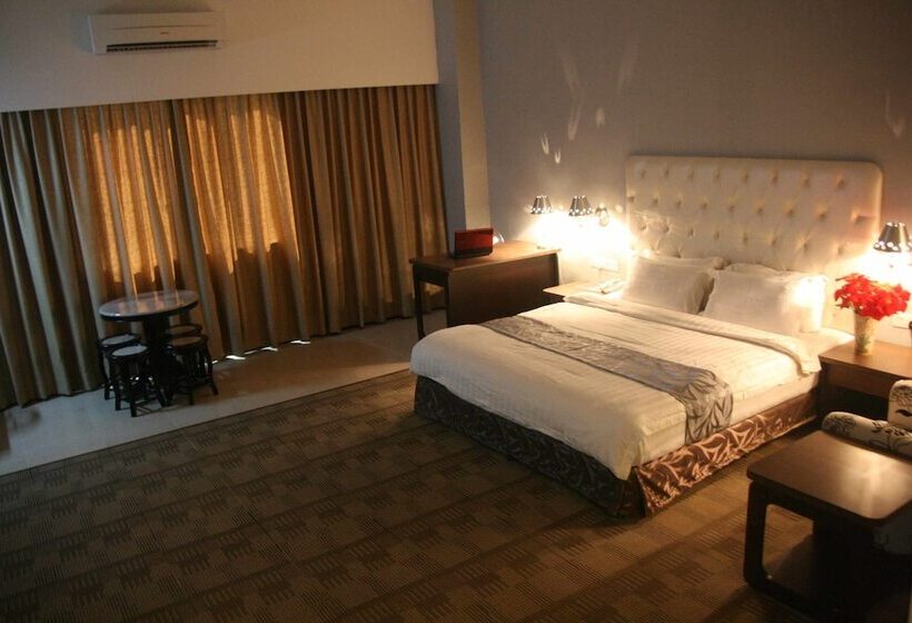 패밀리 룸, Ritz Garden Hotel Manjung