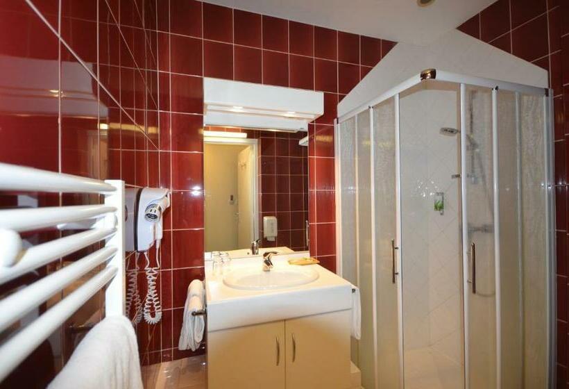 Номер Стандарт, Hôtel Poste Et Champanne