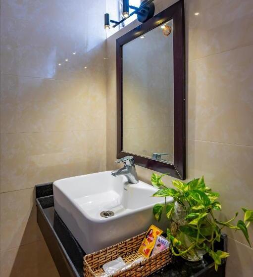 اتاق لوکس, Golden Sun Hotel Hoi An