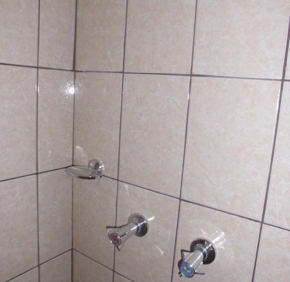 اتاق لوکس, Crysol Center