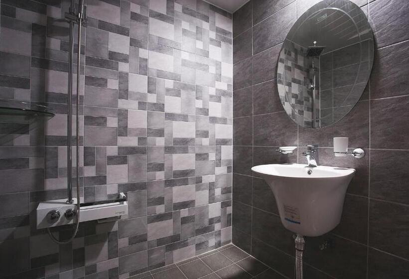 Номер Стандарт, Goodstay Grand Motel Chuncheon
