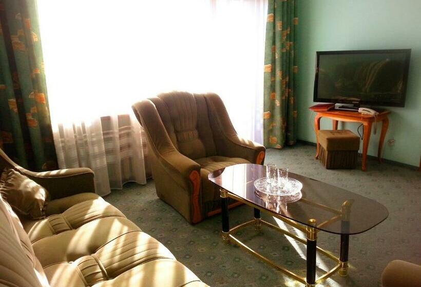 סוויטת ג'וניור עם מרפסת, Complex Druzhba