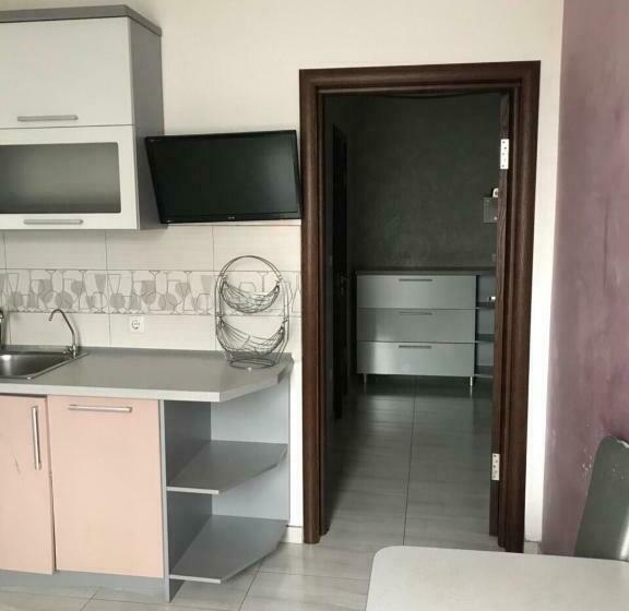 شقة غرفة واحدة, Motel