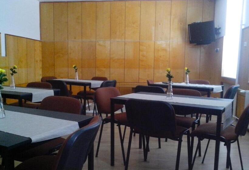 Номер Стандарт Четырехместный Совместный Санузел, Centrum Ubytování Břeclav