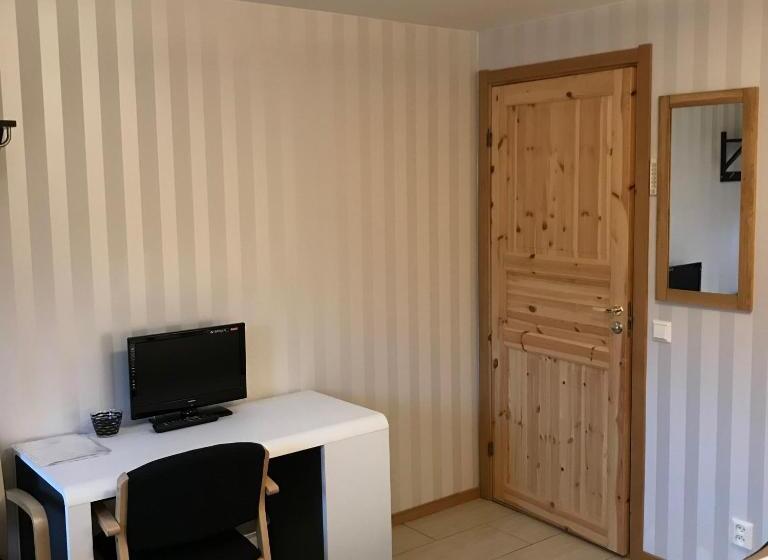 带花园景观及2个卧室的公寓, Hedemora Logi