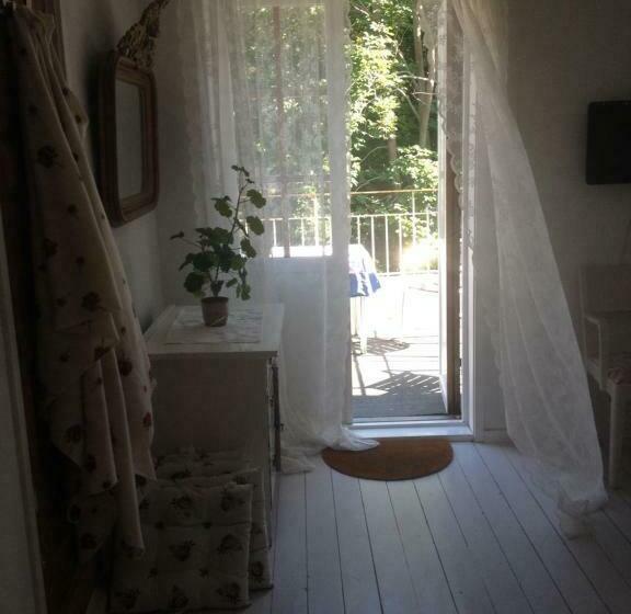 اتاق استاندارد با بالکن, B&b åvägen