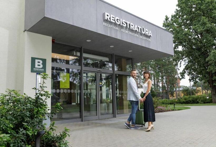 سوییت با استخر, Eglė Plus Medical Spa