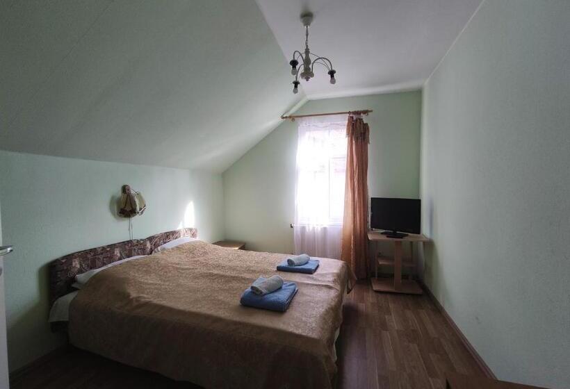 1 Bedroom Penthouse Apartment, Elīna