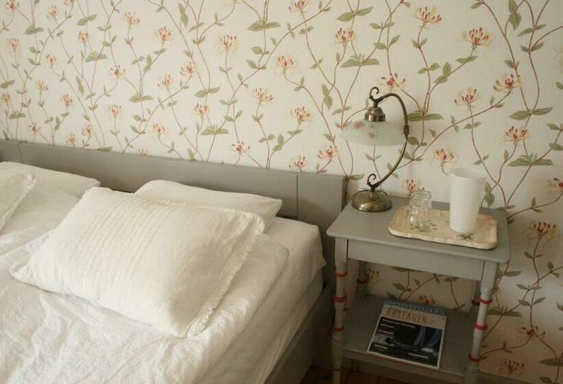 Номер Стандарт Вид на Сад, Uddens Bed & Breakfast