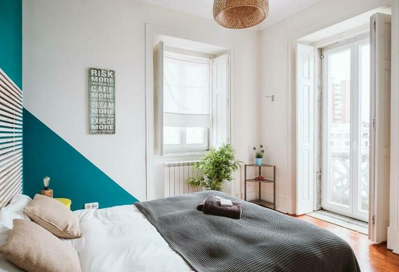 اتاق لوکس با بالکن و چشم‌انداز دریا, The Salty Pelican Beach Retreat