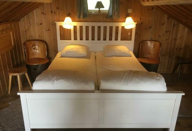 Дом 1 Спальня, Augustas Bed & Breakfast