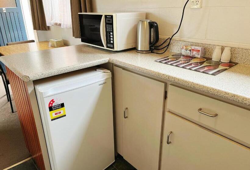 آپارتمان 2 خوابه, Cumberland Motel